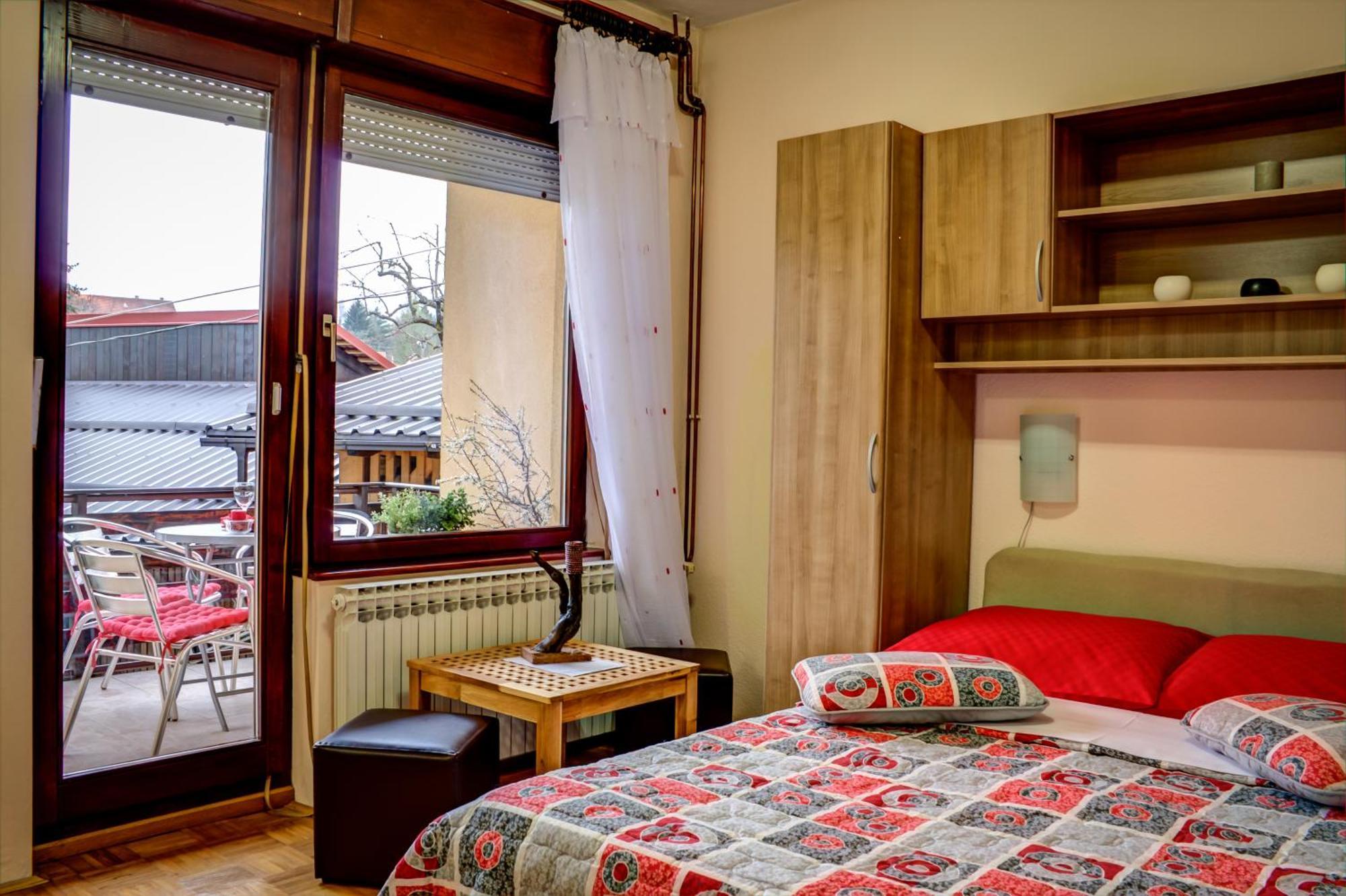 Rooms Marijana Obrovac Slunj Chambre photo